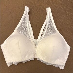 SPANX White Lace Front-Close Bralette